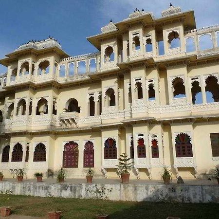 فندق أُودايبورفي  Ravla Khempur المظهر الخارجي الصورة